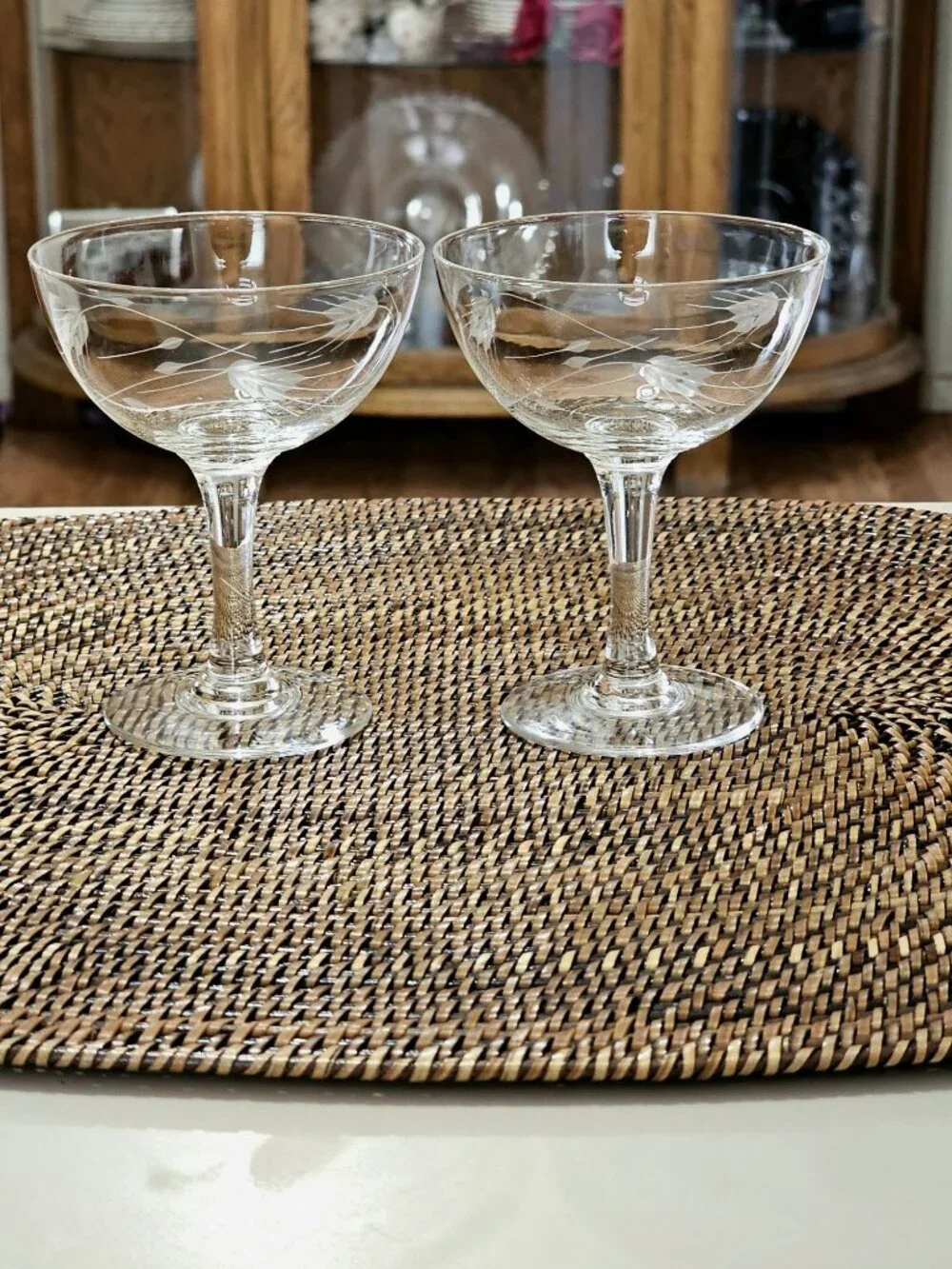 2 Sasaki Wheat Champagne Coupes Glasses 4.25